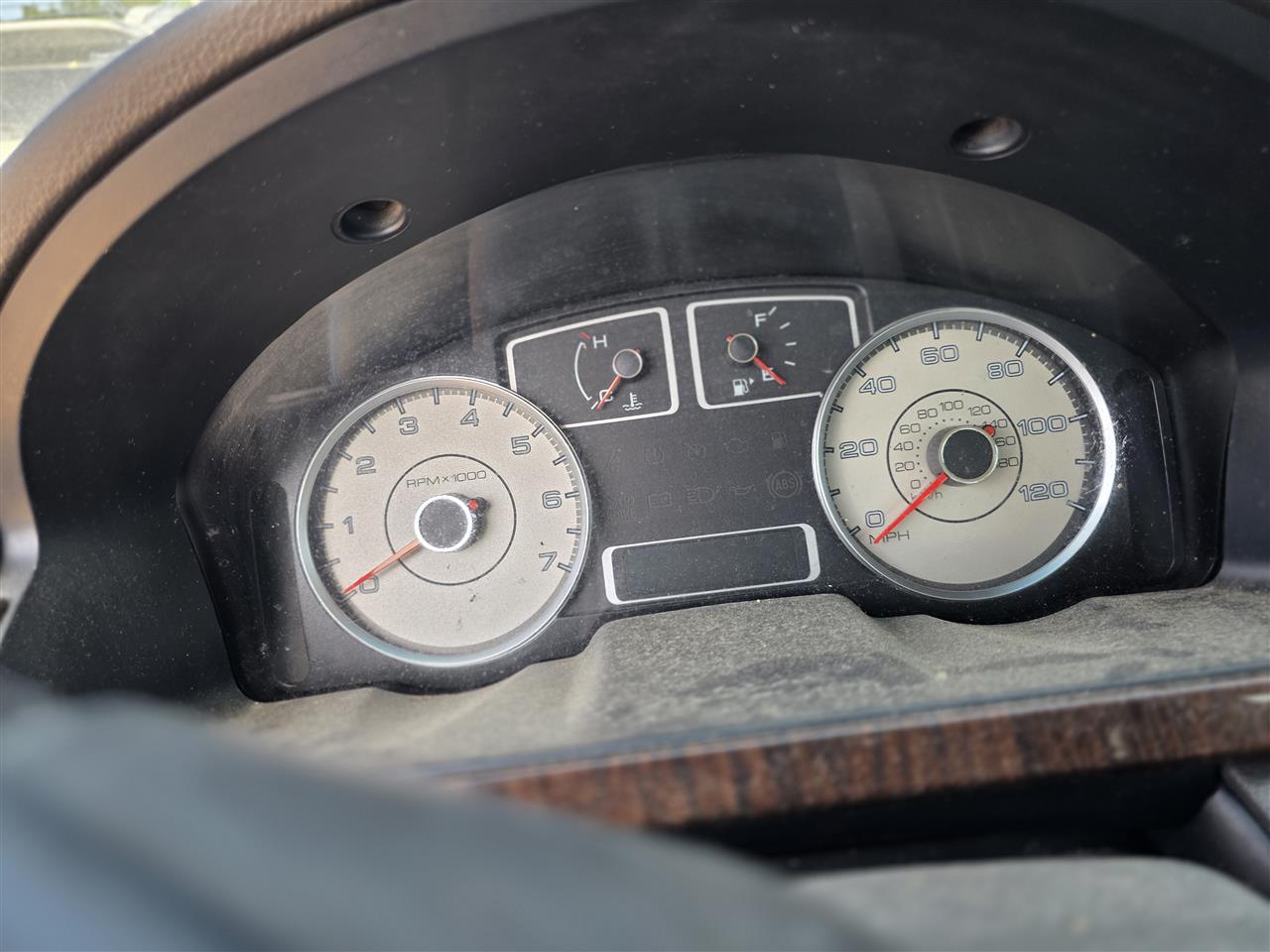 2008 Ford Taurus Speedometer Instrument Gauge Cluster MPH SEL