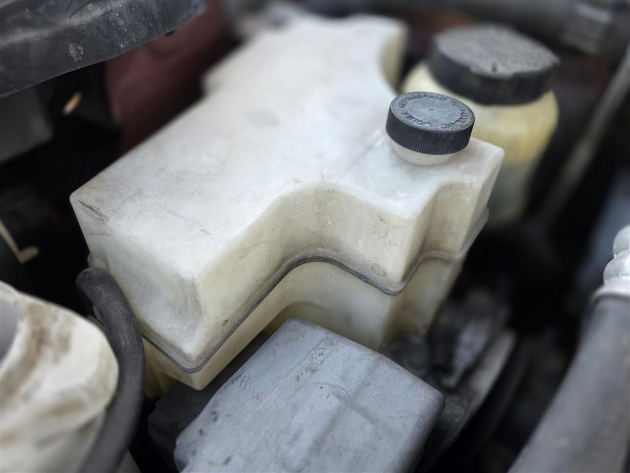 2003 thru 2007 Nissan Murano Coolant Overflow Reservoir Tank
