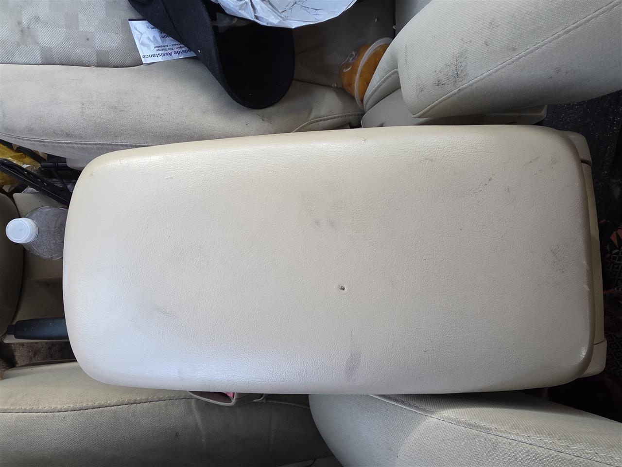 2007 2008 2009 Chevrolet Equinox, Pontiac Torrent Console Front floor without stereo package