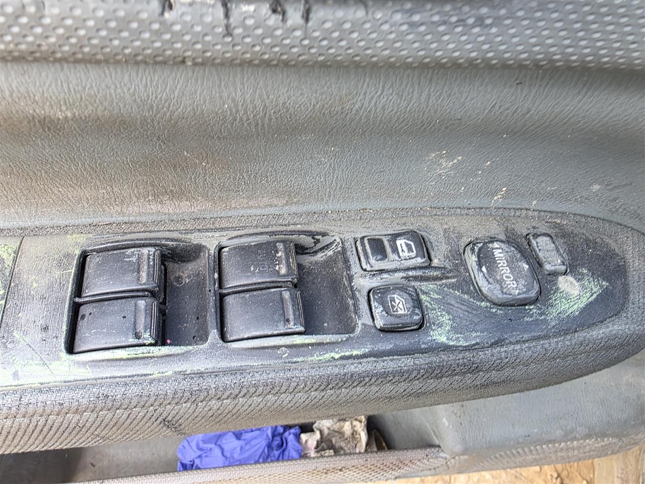 2005 2006 Subaru Forester Driver Side Left Front Door Window Master Switch Driver s lock and