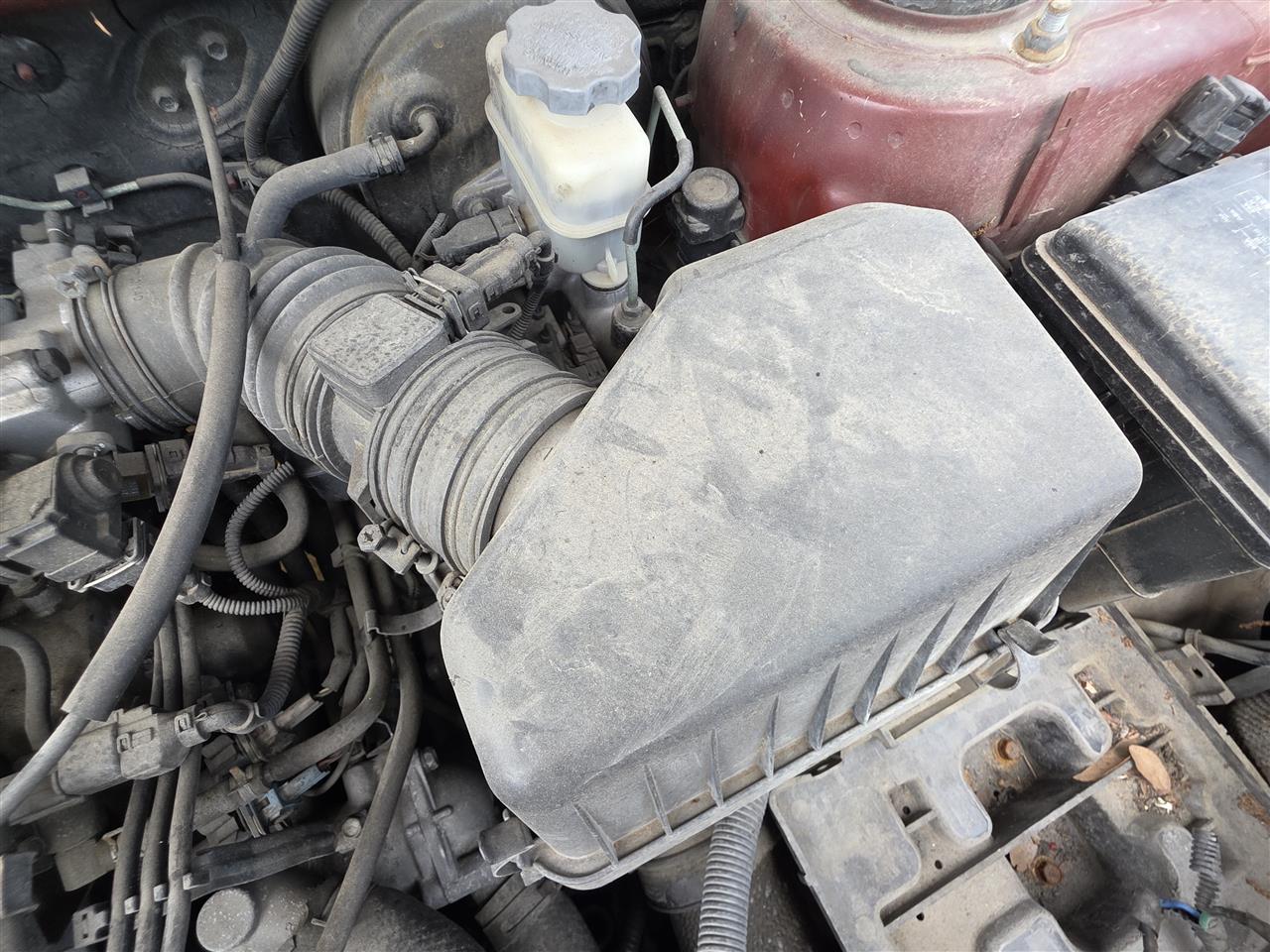 2001 thru 2006 Hyundai Santa FE Air Cleaner Intake Filter Box