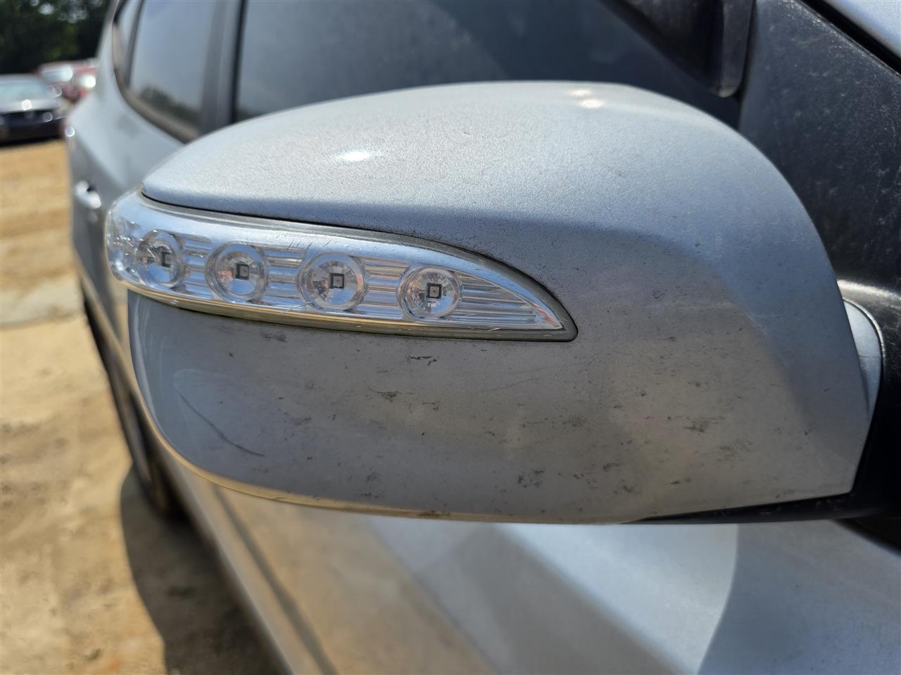 2010 thru 2016 Hyundai Tucson Right Passenger Side View Door Mirror Power R