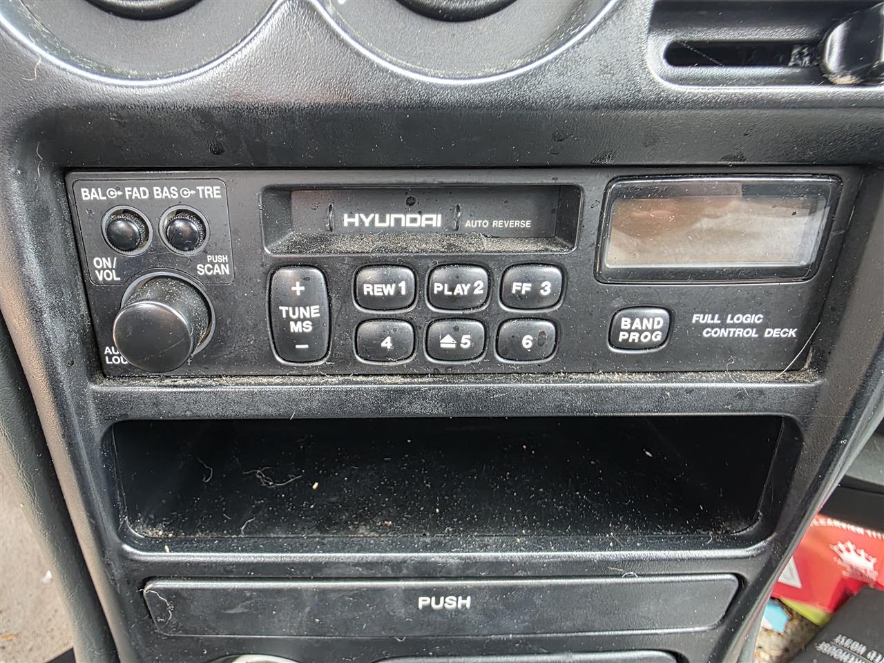 1994 thru 2000 Hyundai Elantra, Hyundai Accent, Hyundai Tiburon Radio Stereo Audio Head Unit