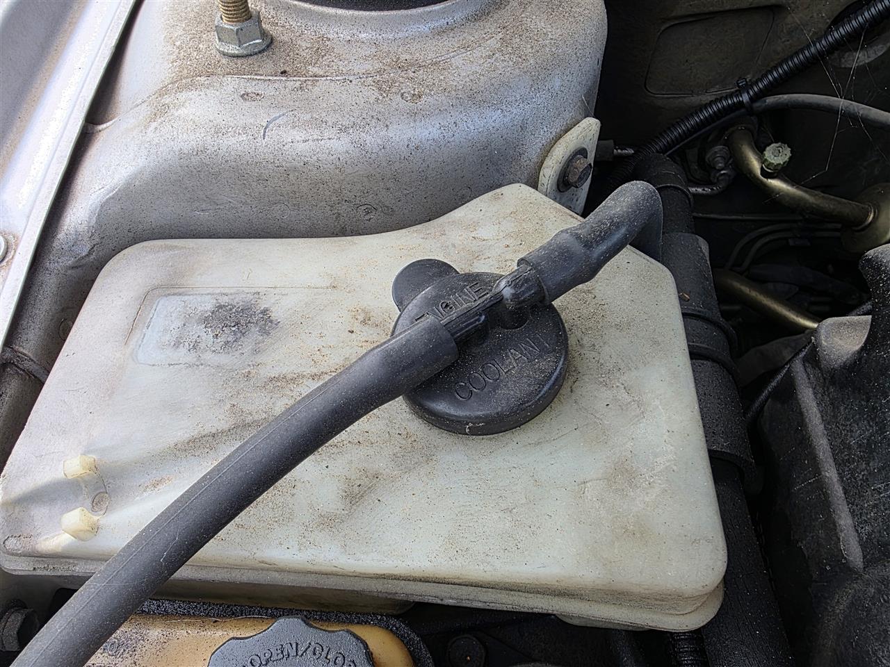1996 thru 2001 Hyundai Elantra, Hyundai Tiburon Coolant Overflow Reservoir Tank