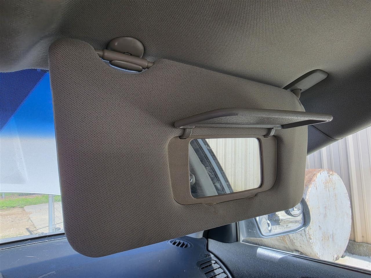 2009 Nissan Altima Passenger Side Right Sun Visor Sdn without illumination R