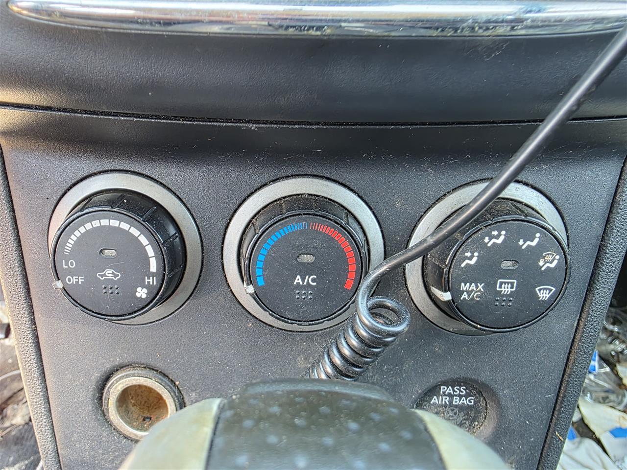 2011 thru 2015 Nissan Rogue AC Heater Temperature Climate Control Unit manual