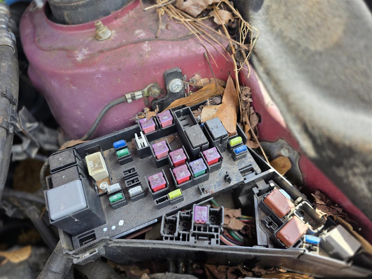 2012 2013 2014 Subaru Impreza, Subaru XV Crosstrek Engine Bay Fuse Box Relay Panel