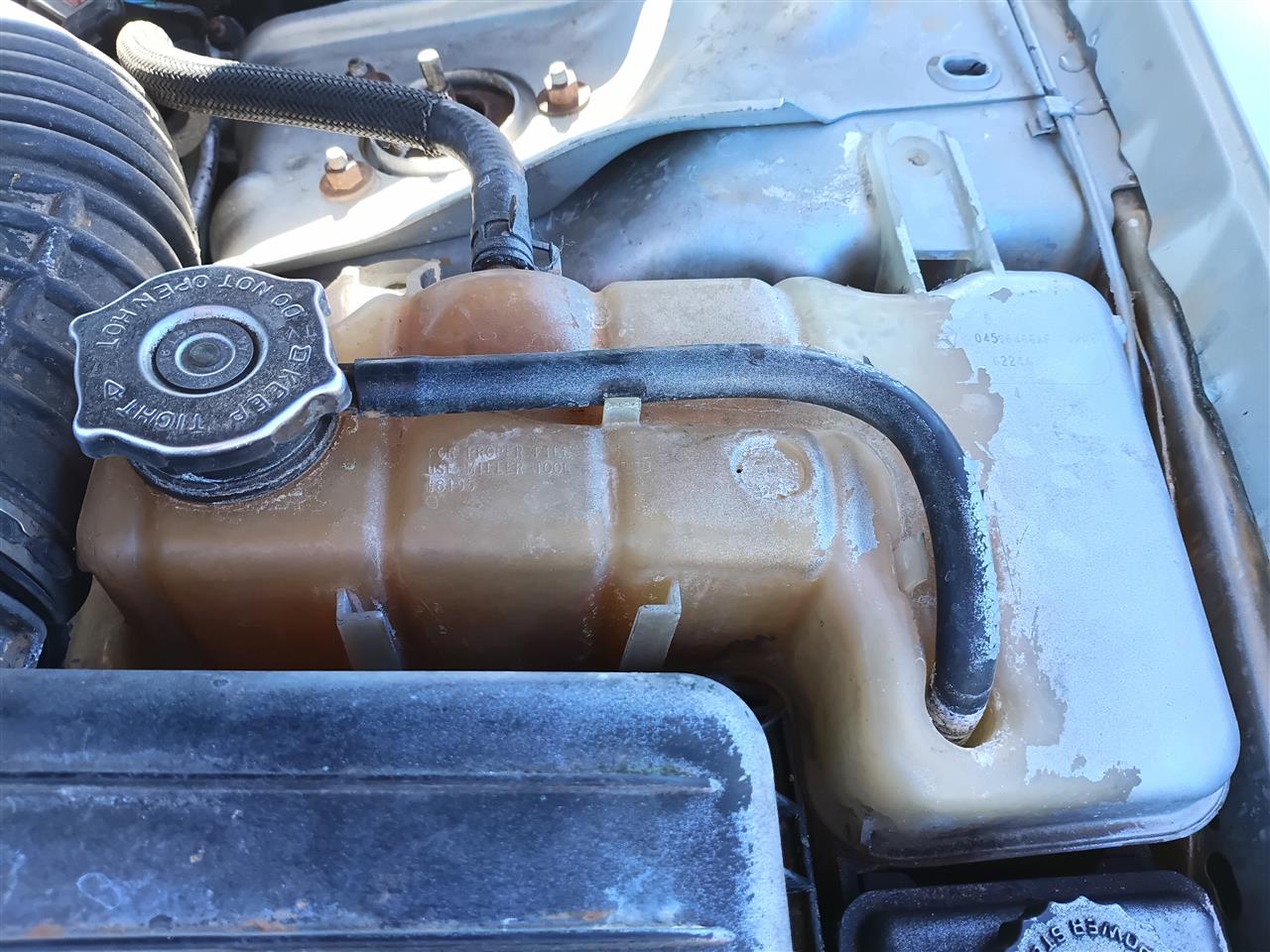 2006 thru 2010 Chrysler 300, Dodge Charger, Dodge Magnum, Dodge Challenger Coolant Overflow Reservoir Tank
