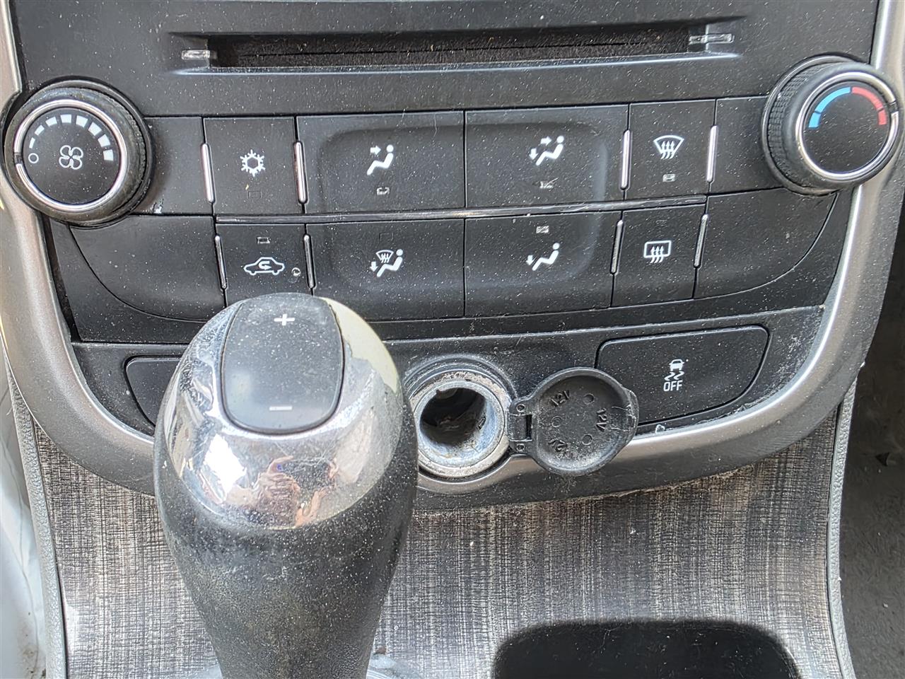 2014 2015 2016 Chevrolet Malibu AC Heater Temperature Climate Control Unit semi automatic opt C4P