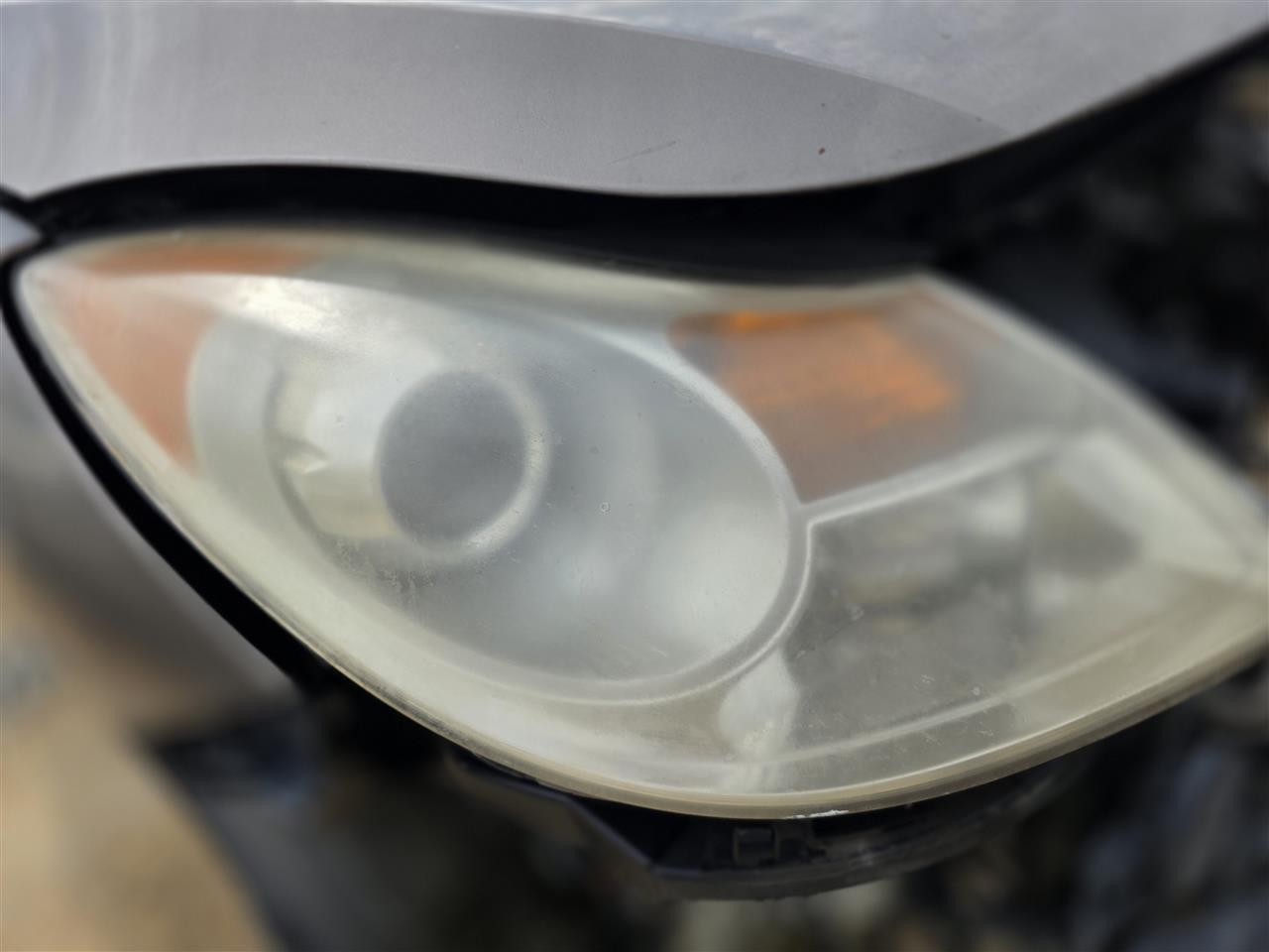 2007 thru 2012 Hyundai Veracruz Passenger Side Right Headlight Headlamp Assembly R