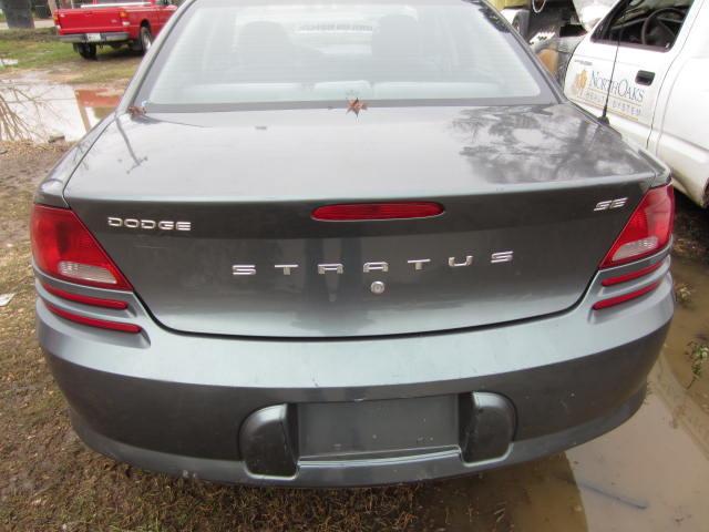Donor vehicle 2002 Dodge Stratus (Stock #111888)