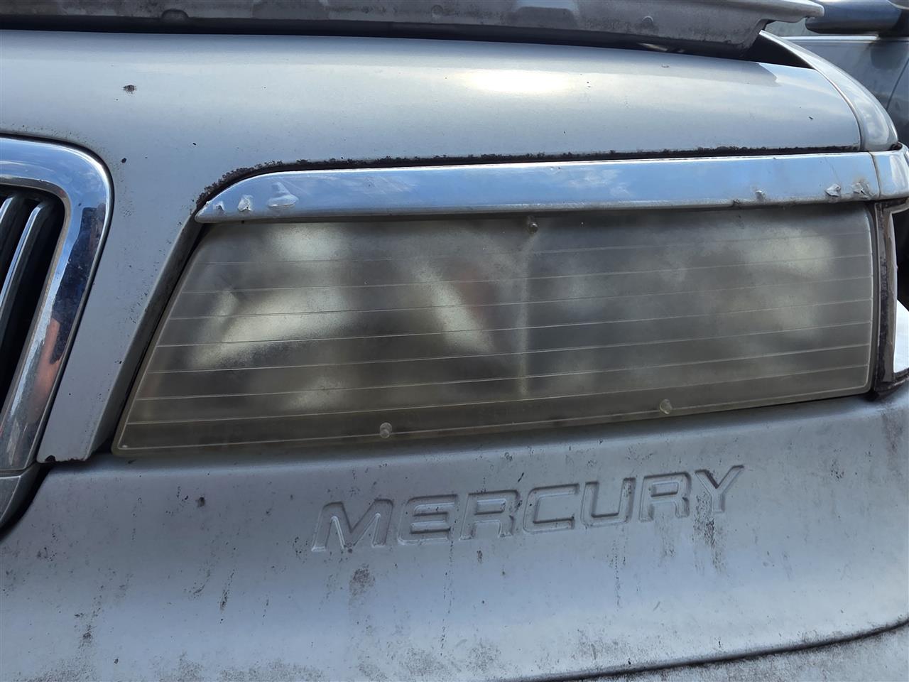 1995 1996 1997 Mercury Grand Marquis Driver Side Left Headlight Headlamp Assembly