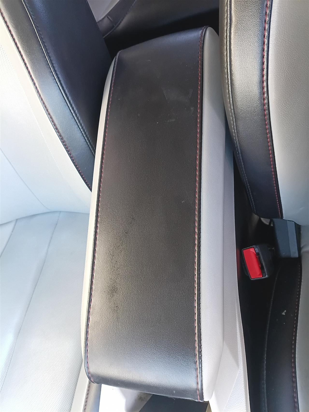 2012 2013 2014 2015 GMC Terrain Console Front floor 2.4L without navigation