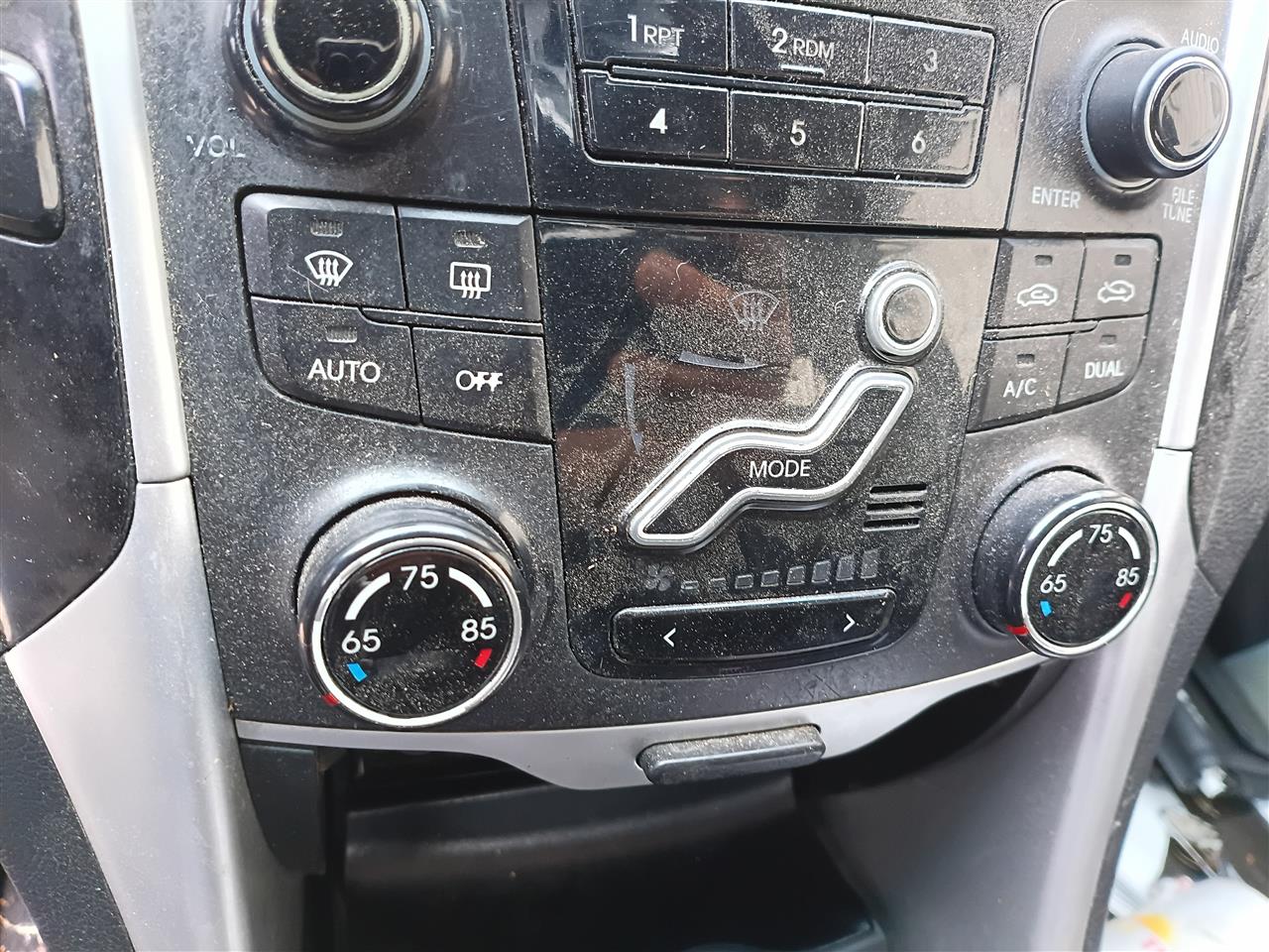 2011 2012 2013 Hyundai Sonata AC Heater Temperature Climate Control Unit without navigation