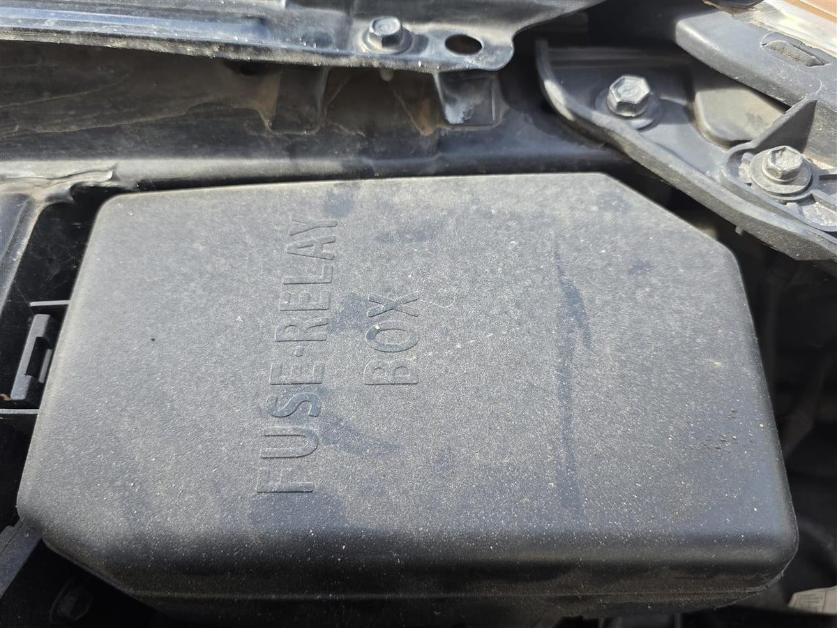 Used OEM Engine Bay Fuse Box Relay Panel from 2010 Hyundai Accent