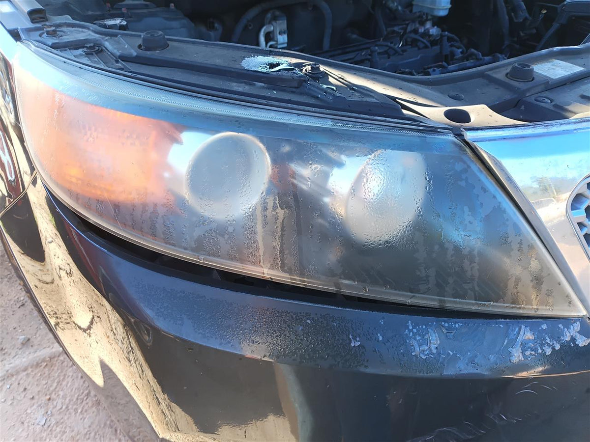 Used OEM Passenger Side Right Headlight Headlamp Assembly from 2012 Kia Sorento