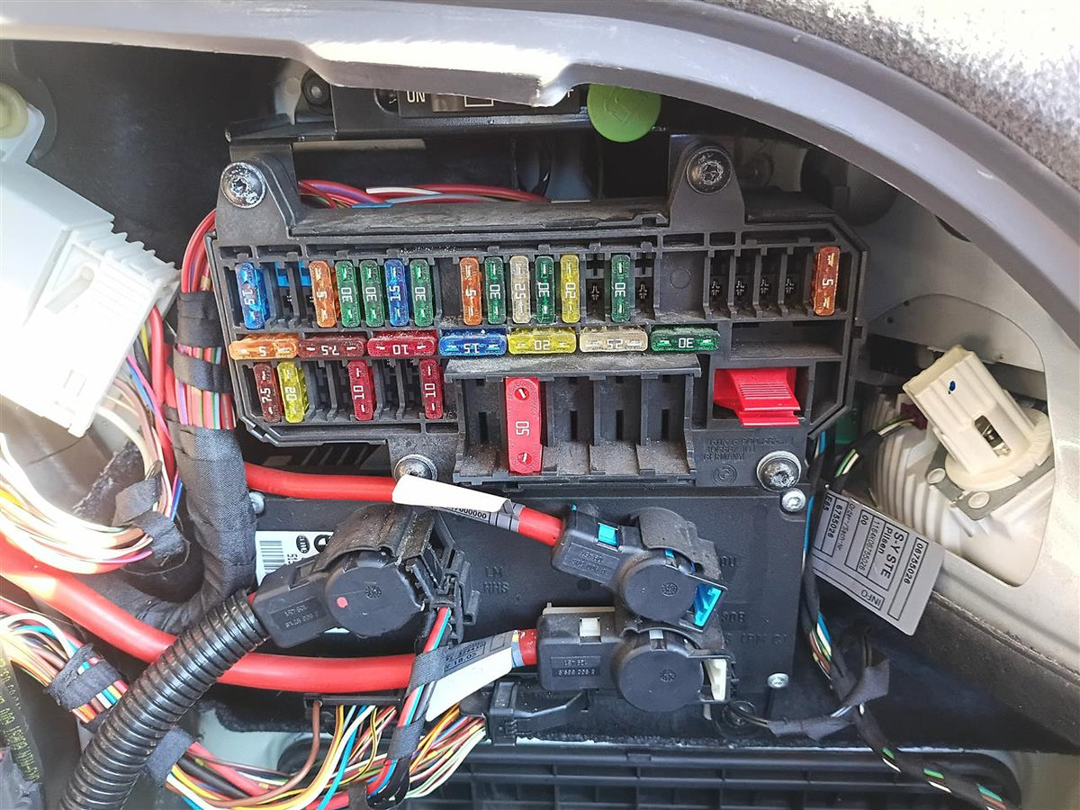 Used OEM Cabin Interior Fuse Box Relay Panel from 2006 BMW 750I