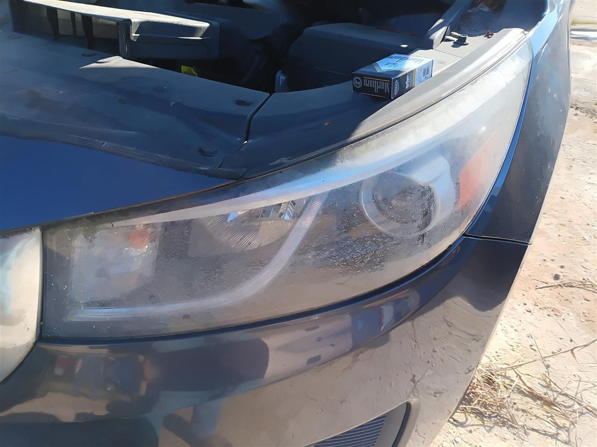 Used OEM Driver Side Left Headlight Headlamp Assembly from 2016 Kia Sedona