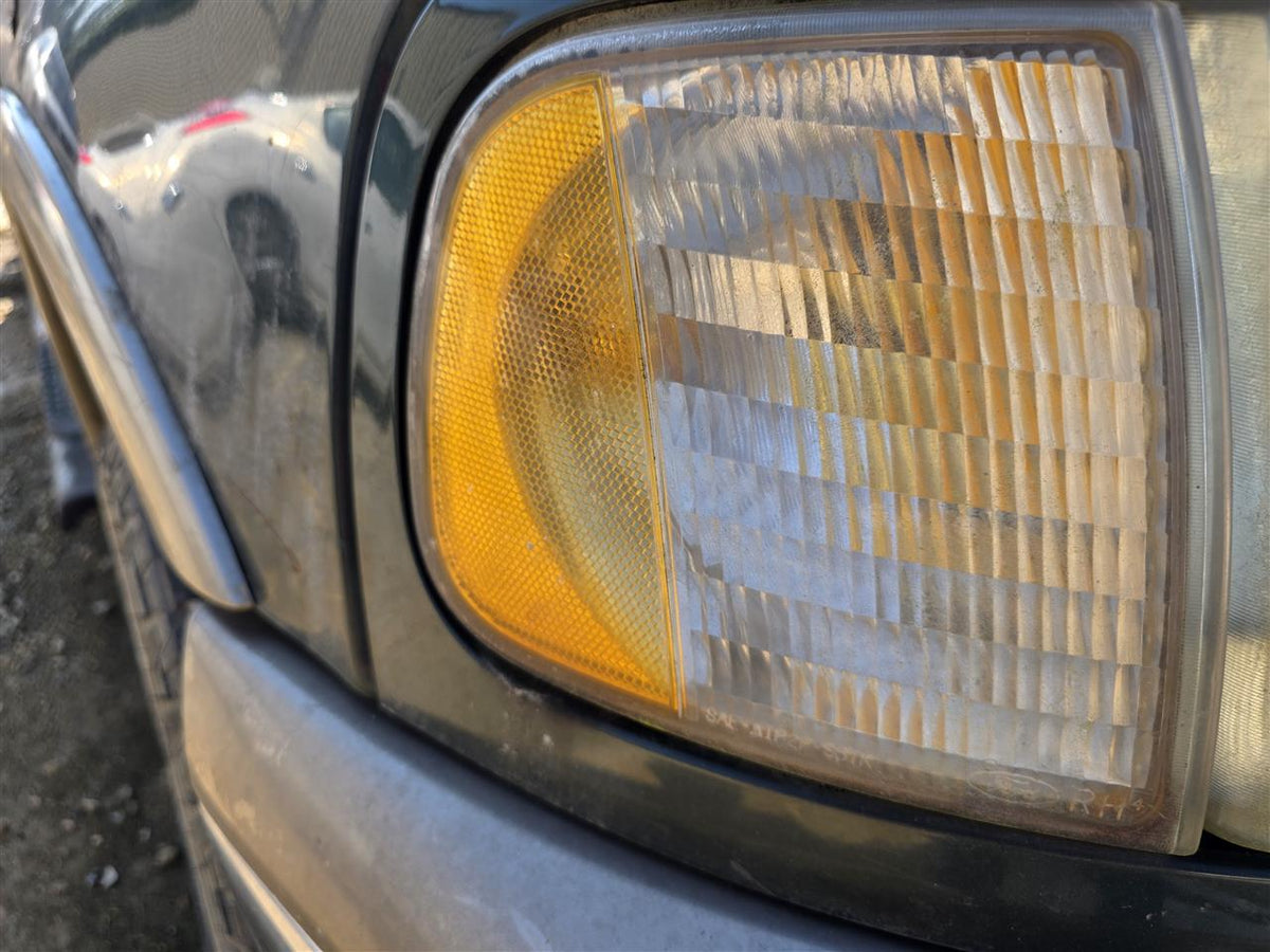 Used OEM Passenger Side Right Front Lamp from 2002 Ford F150