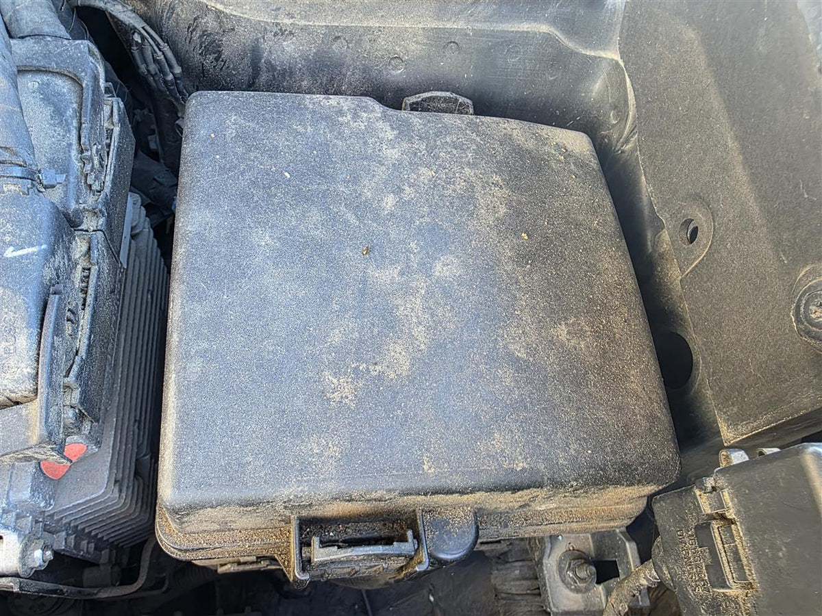 Used OEM Engine Bay Fuse Box Relay Panel from 2013 Hyundai Santa FE