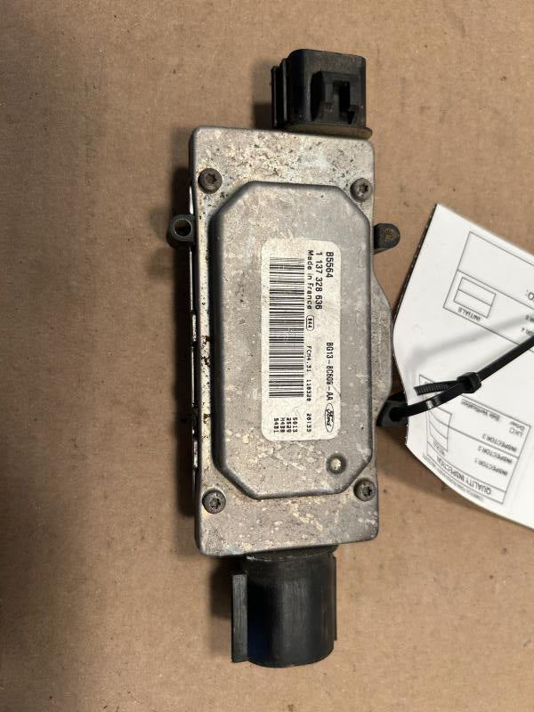 2009 2010 2011 2012 Lincoln MKS, Ford Fusion, Lincoln MKZ, Mercury Milan Chassis Cont MOD Cooling Fan mounted