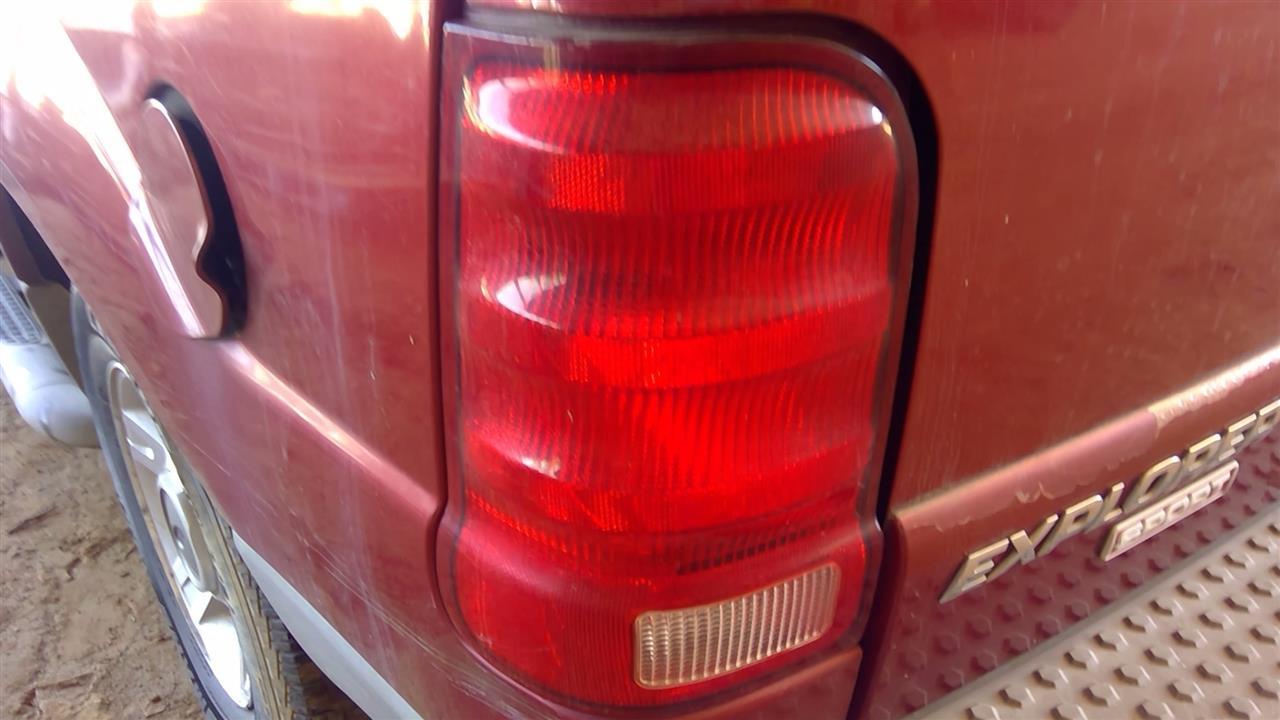 Donor vehicle 2002 Ford Explorer (Stock #249872)