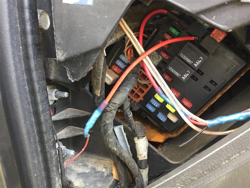 2006 Chevrolet Cabin Interior Fuse Box Relay Panel