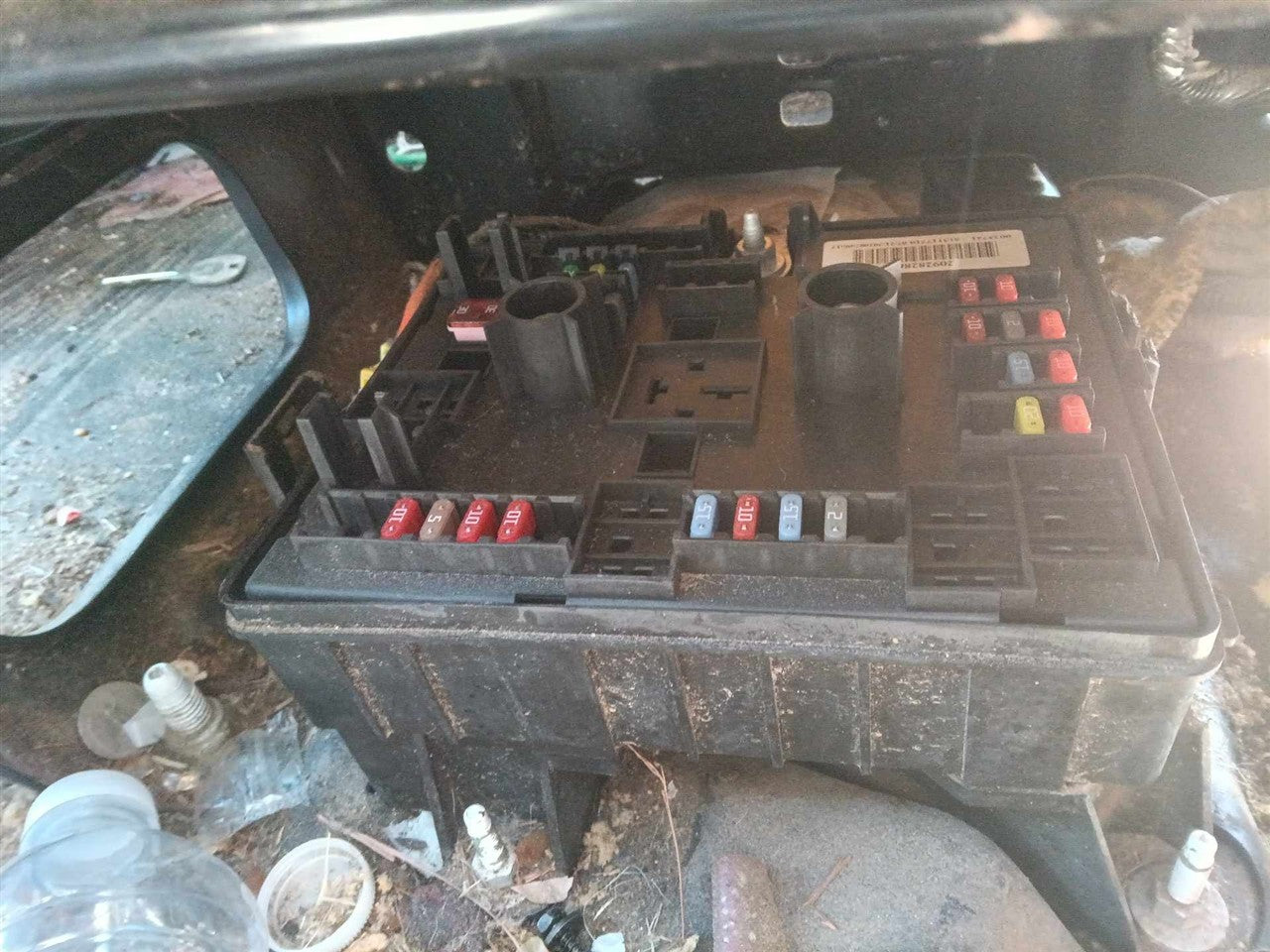 2010 Chevrolet Express 3500 Van Cabin Interior Fuse Box Relay Panel