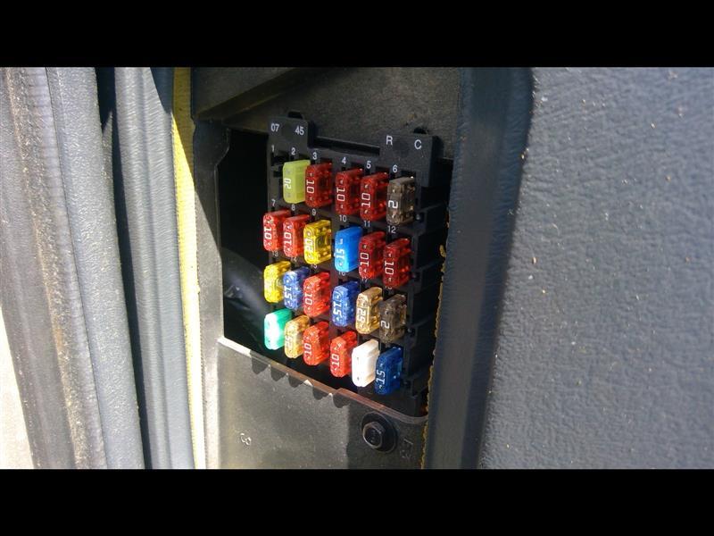 2000 Chevrolet Blazer S10 Jimmy S15 Cabin Interior Fuse Box Relay Panel