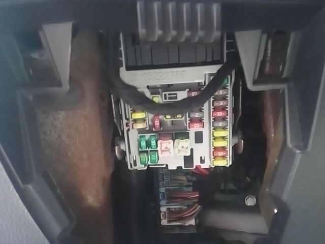2015 Buick Regal Cabin Interior Fuse Box Relay Panel