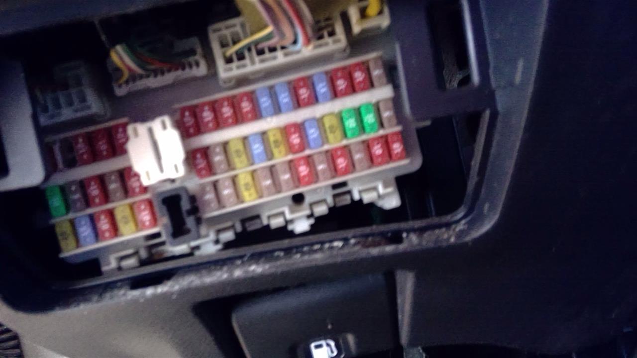2019 Nissan Altima Cabin Interior Fuse Box Relay Panel