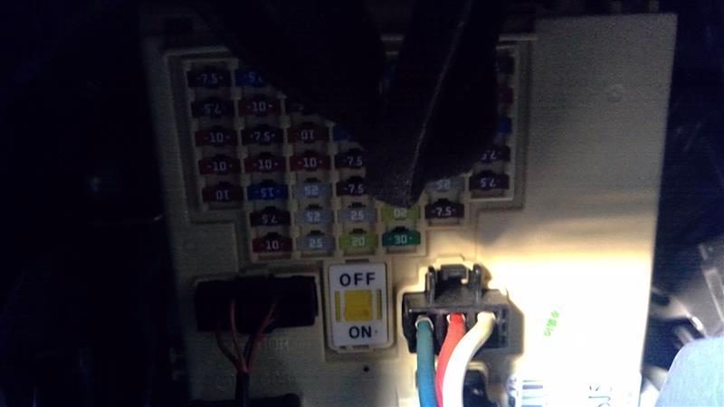 2014 Hyundai Elantra Cabin Interior Fuse Box Relay Panel