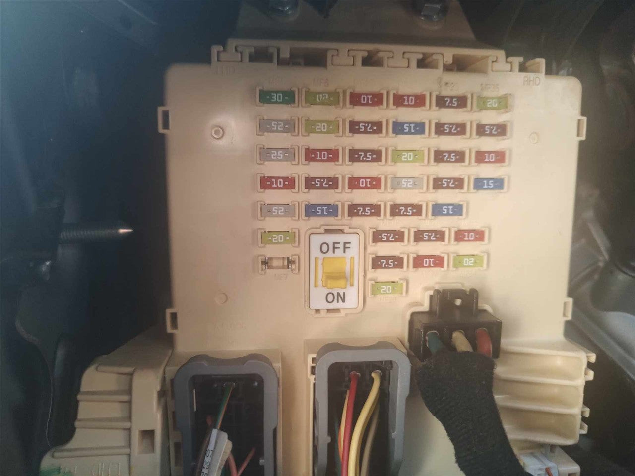 2017 KIA Forte Cabin Interior Fuse Box Relay Panel