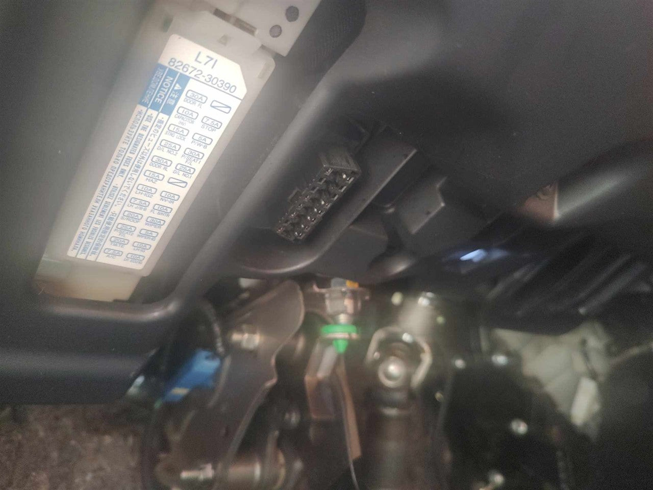 2015 Lexus GS350 Cabin Interior Fuse Box Relay Panel