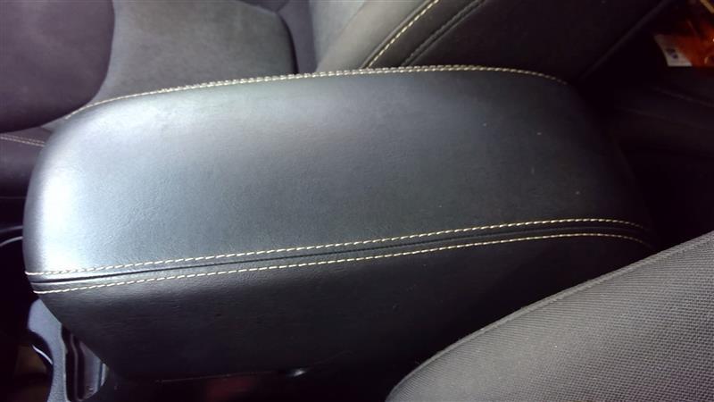 2015 2016 2017 2018 Jeep Cherokee Console Front floor FWD