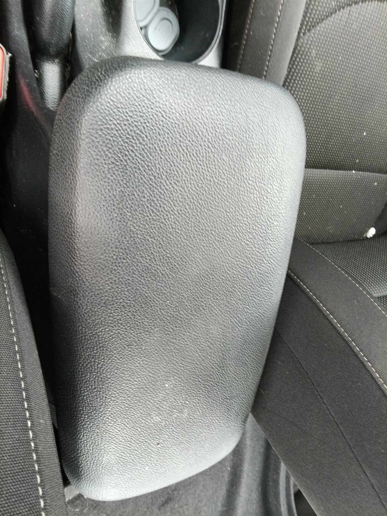 2019 thru 2024 KIA Forte Console Front floor without sliding armrest
