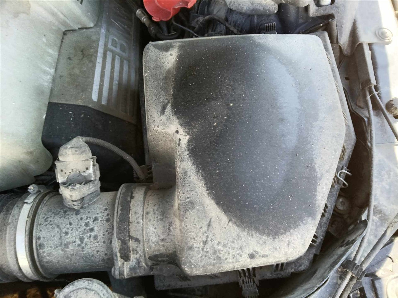 2004 2005 BMW 545I, BMW 645I Air Cleaner Intake Filter Box 4.4L