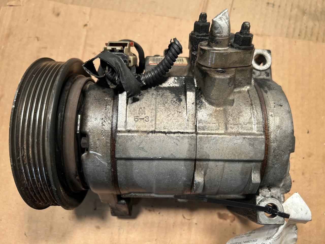 2003 2004 Chrysler Town and Country, Dodge Caravan AC Air Conditioning Compressor with rear