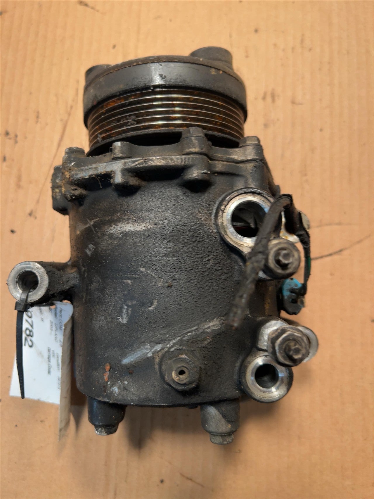 2005 2006 Buick Terraza, Chevrolet Uplander, Pontiac Montana, Saturn Relay AC Air Conditioning Compressor with rear opt C69