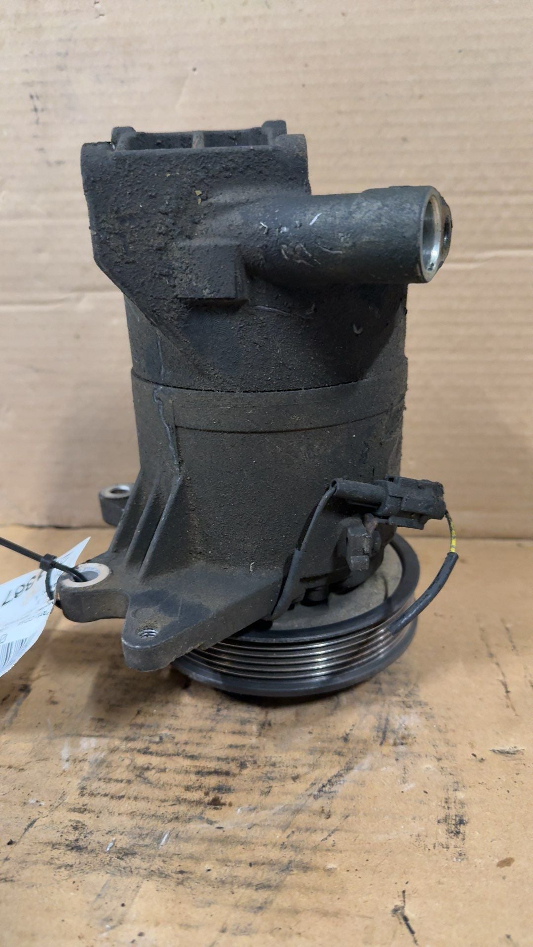 2004 2005 Nissan Maxima AC Air Conditioning Compressor 6 Cylinder