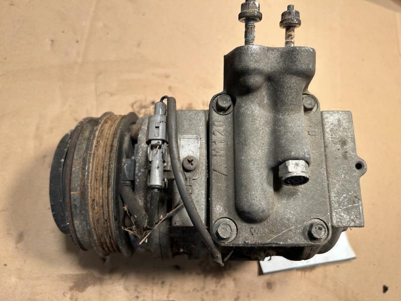 1995 thru 2004 Toyota Tacoma AC Air Conditioning Compressor 4 cylinder