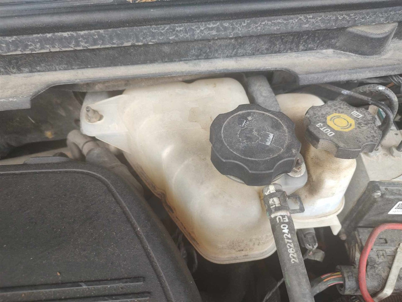 2007 thru 2012 Chevrolet Malibu, Pontiac G6, Saturn Aura Coolant Overflow Reservoir Tank