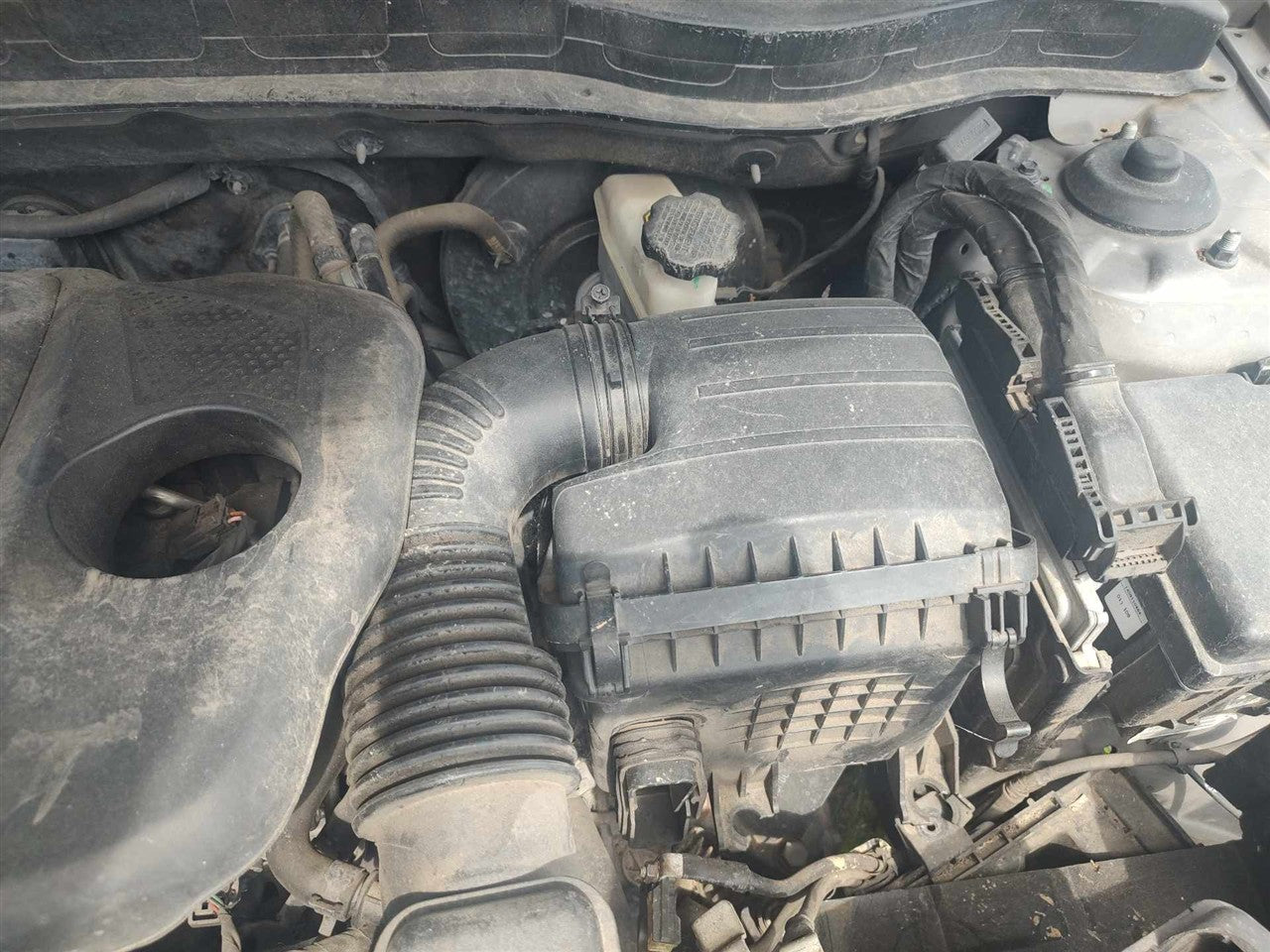 2011 thru 2015 KIA Optima, Hyundai Sonata Air Cleaner Intake Filter Box 2.4L VIN 7