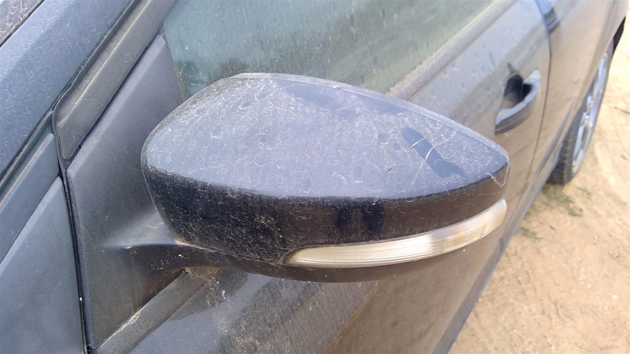 2012 2013 2014 Ford Focus Left Driver Side View Door Mirror Power with signal painted cap without heated glass L