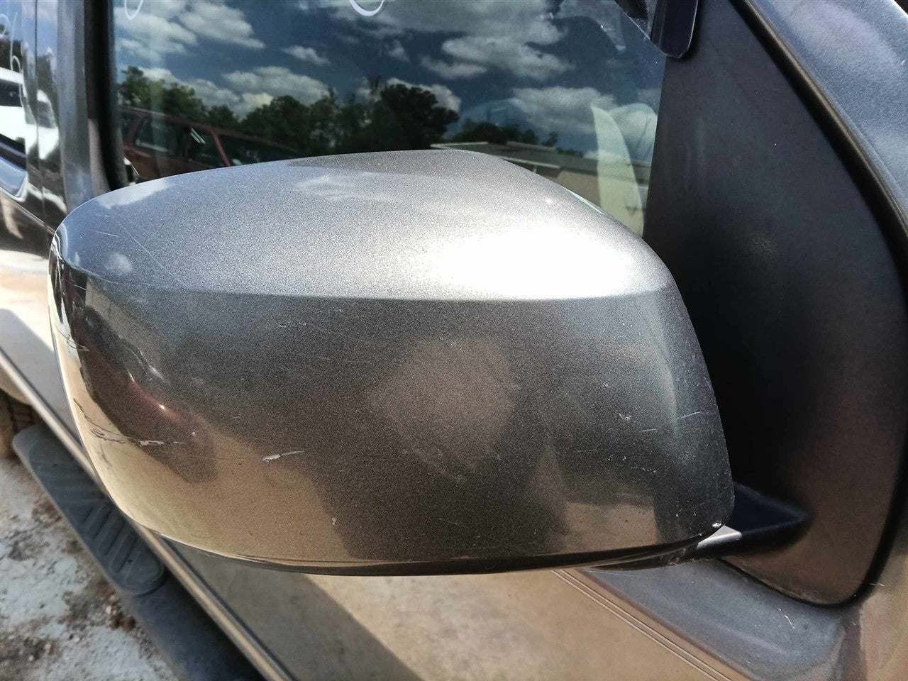 2005 thru 2021 Nissan Frontier, Nissan Pathfinder, Suzuki Equator, Nissan Xterra Right Passenger Side View Door Mirror Power