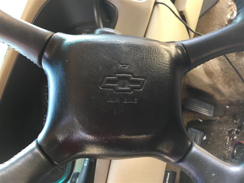 Donor vehicle 2002 Chevrolet Tahoe (Stock #207542)