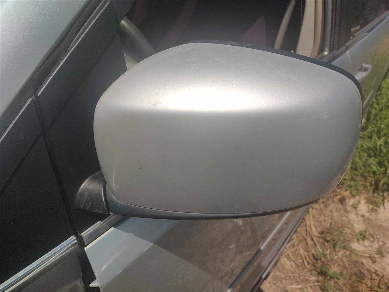 2009 thru 2014 Volkswagen Routan Left Driver Side View Door Mirror Power electric painted L