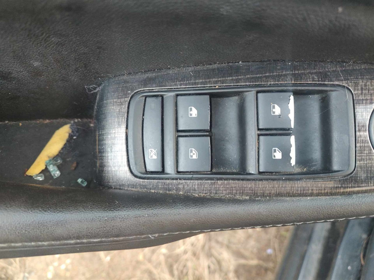 2011 thru 2016 Chevrolet Cruze, Chevrolet Orlando, Chevrolet Malibu Driver Side Left Front Door Window Master Switch Driver s