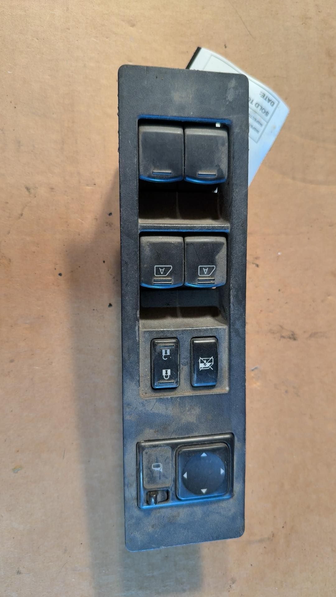 2004 thru 2014 Nissan Titan, Nissan Armada Driver Side Left Front Door Window Master Switch Driver s lock and