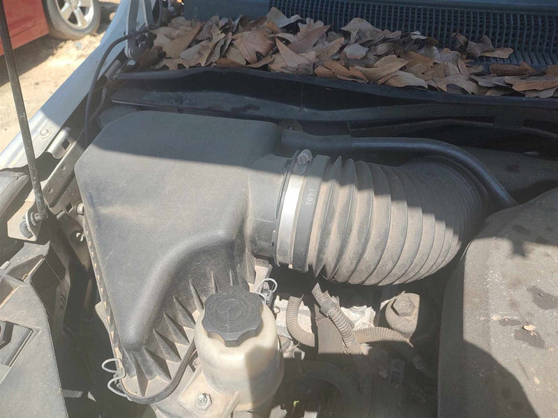 2011 2012 2013 2014 Volkswagen Routan Air Cleaner Intake Filter Box 3.6L